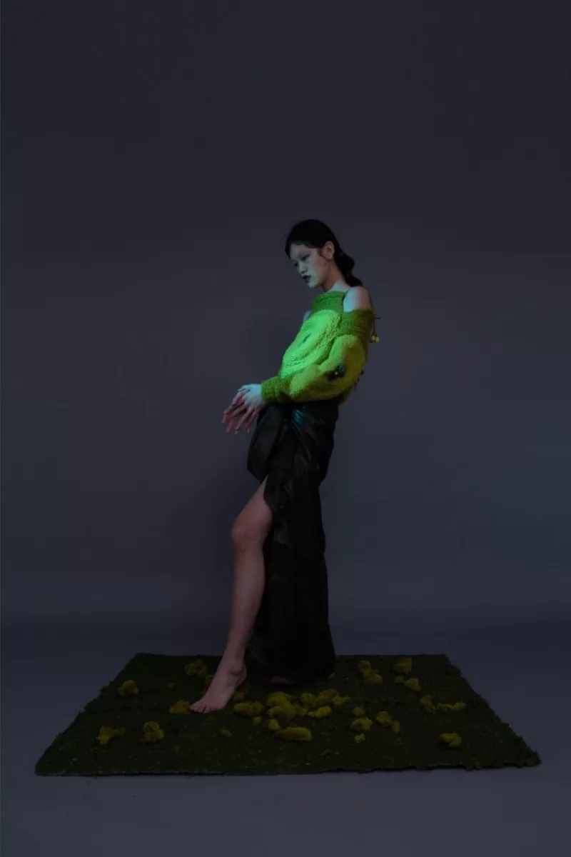 A model wearing a look from Wenxin’s BFA thesis collection from Parsons fashion school