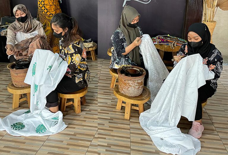 Indonesian Batik: Local Wisdom Comes to Fashion - No Kill Mag
